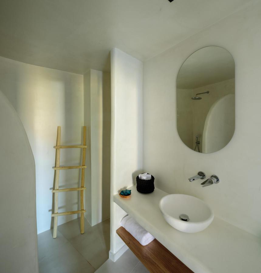 Ryolithos Suites Foinikia  Exterior photo